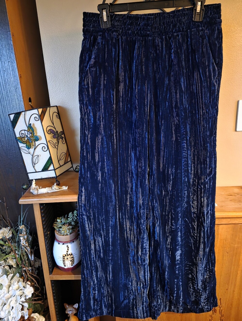 Women's Crinkle Velvet High Rise Wide Leg Pull-On Pants- Navy Blue Size M